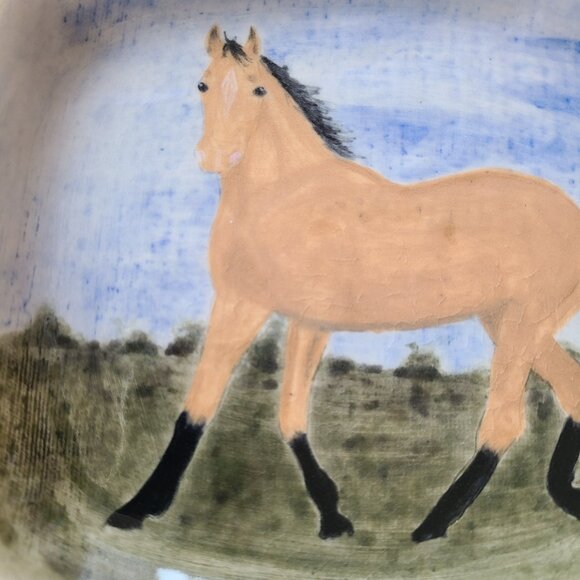 Hand painted plate with horse - Picture 2 of 3